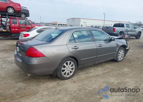 2006 Honda Accord 3.0 Ex from USA, damaged, VIN 1HGCM66536A028936